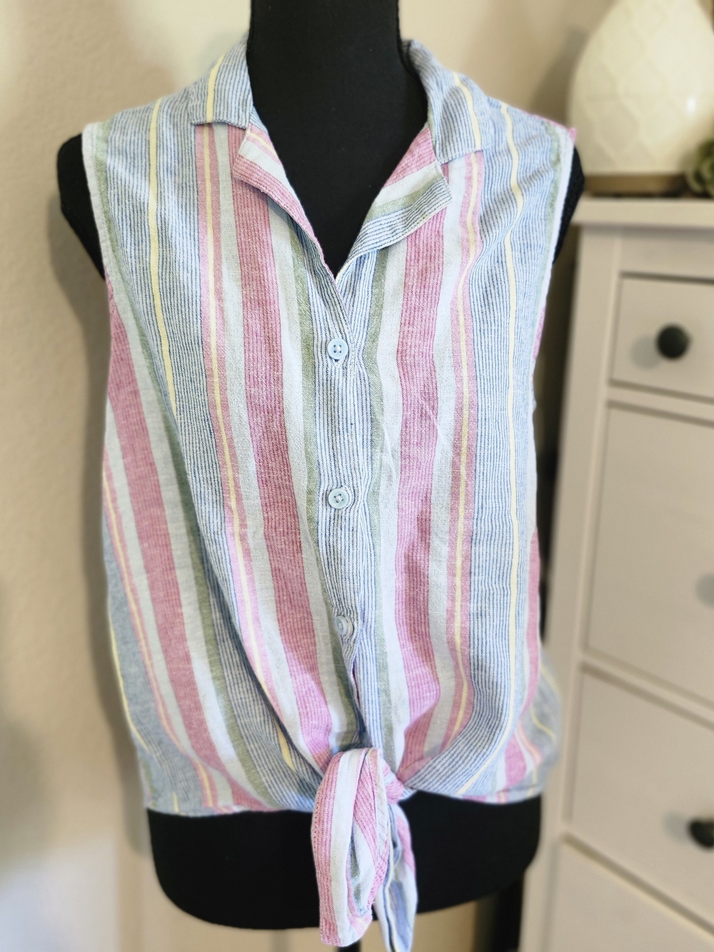 Sleeveless Tie-Front Striped Button-Up Top - Pastel Multi